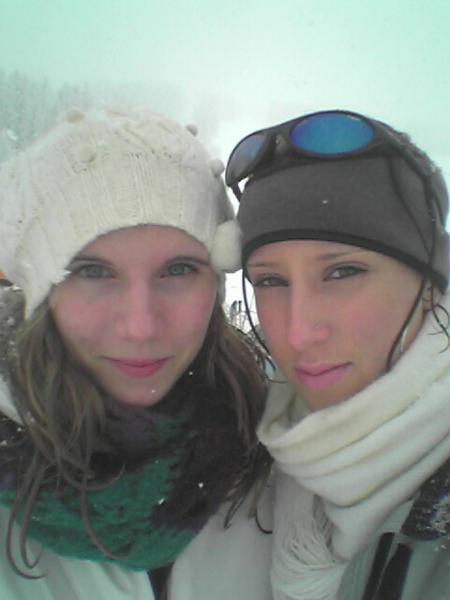 ClAiRe FeAt MoI...
