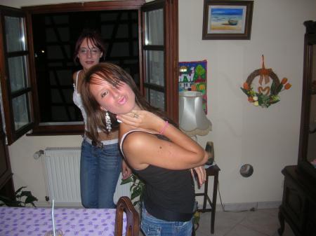 MoI fEaT LN...