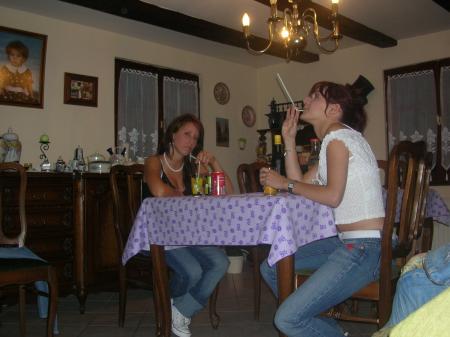 MoI fEaT LN...