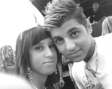 MoI fEaT jErEm...