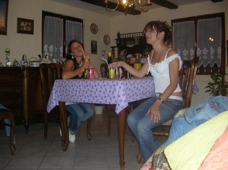 MoI fEaT LN...