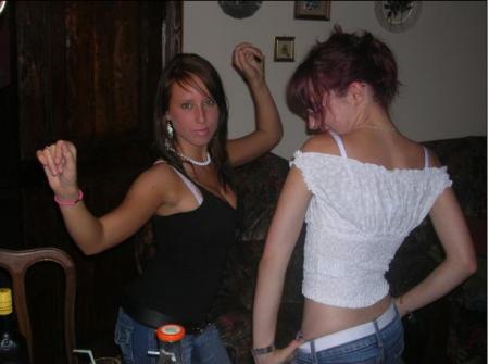 MoI fEaT LN...