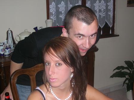 MoI fEaT nIkO...
