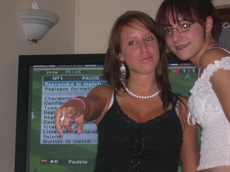 MoI fEaT LN...