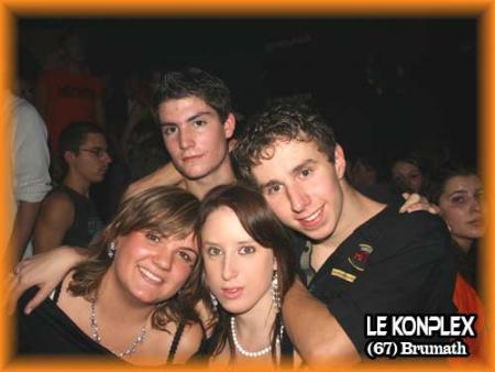 HéLèNe, MoI fEaT nIkO...