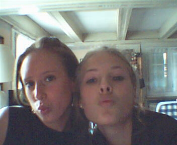 MoI fEaT aLiZé...